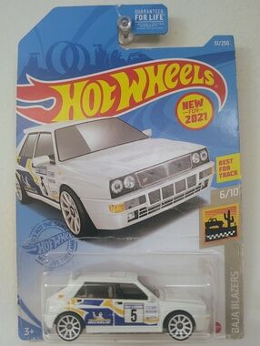 Lancia Delta Integrale Hot Wheels Baja Blazers 6/10 White Rally Diecast